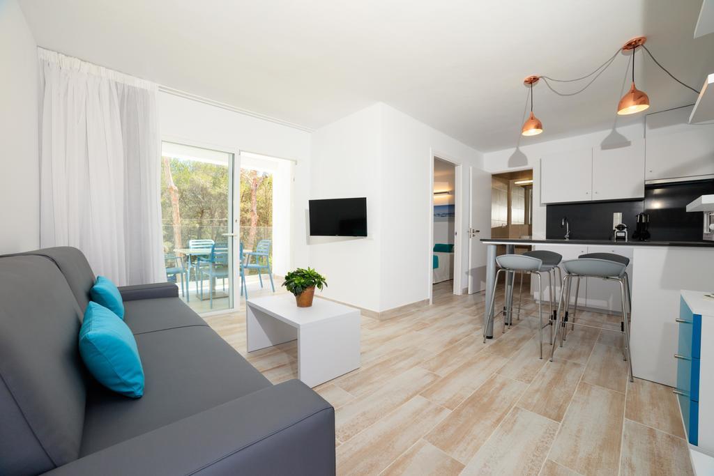 Pinos Playa Suites Пляж Миджорн Экстерьер фото