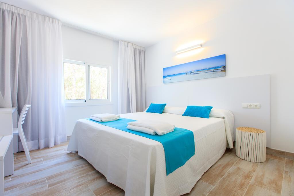 Pinos Playa Suites Пляж Миджорн Экстерьер фото