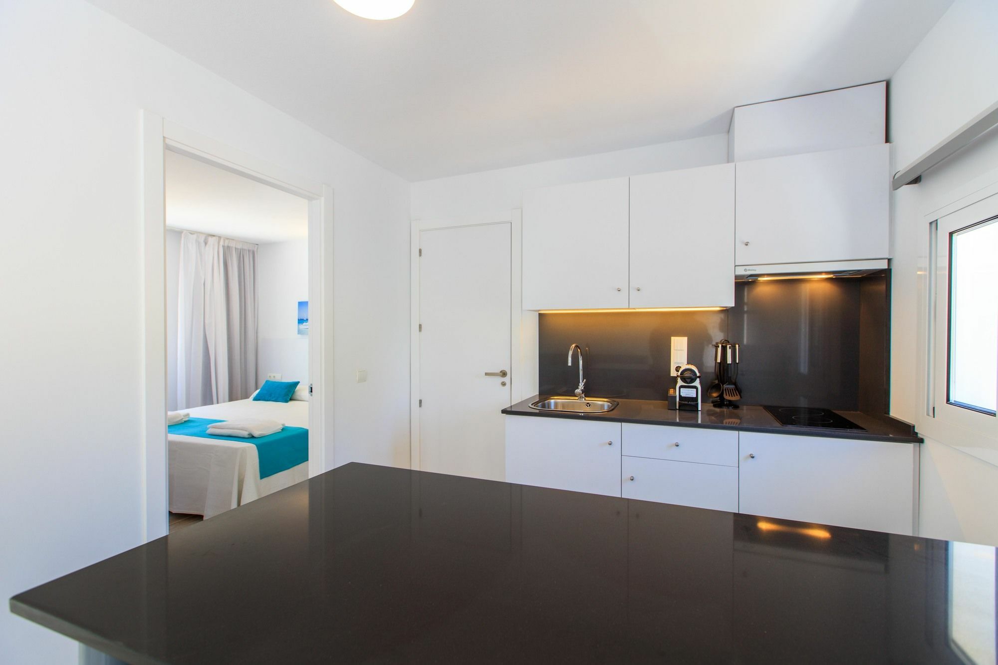 Pinos Playa Suites Пляж Миджорн Экстерьер фото